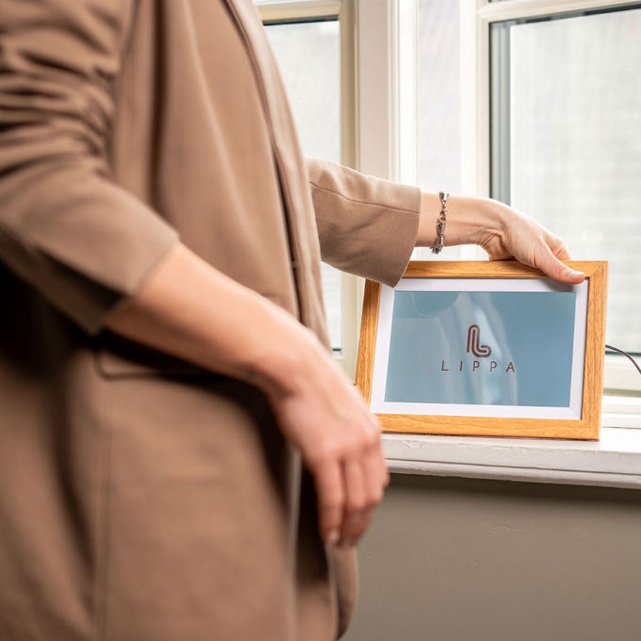 LPFR10W Lippa 10 Tommer Frameo Digital Billederamme, Træramme 7